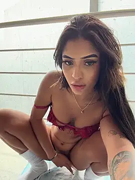 MystiqueXXX Chat XXX live