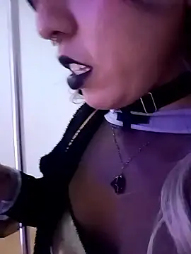 Chat XXX en directo de ivannabellini
