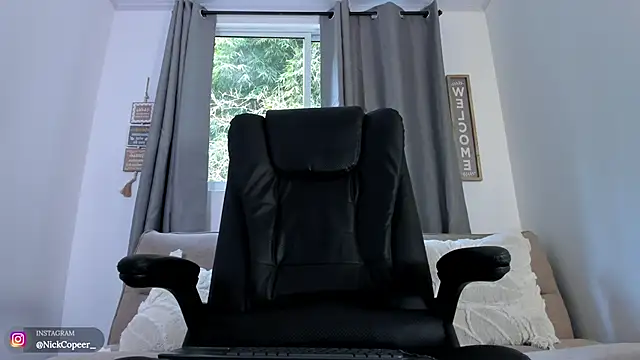 NickCopeer_ Live XXX Chat