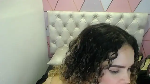 greatASS_Latina 现场聊天室