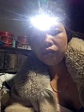 Czat XXX na żywo – miomio-12