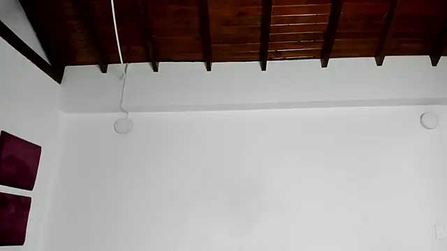 RossMildrey Adlı Modelin Canlı XXX Sohbeti