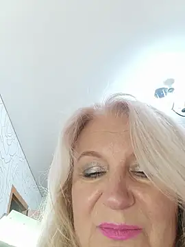 AvrilMillers Live XXX-Chat
