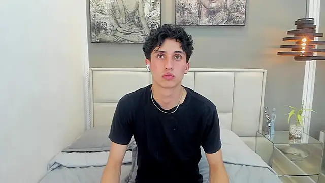 Chat +18 de thom_ames ao vivo