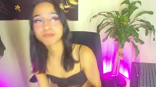Miss_Isa_'s Live XXX Chat