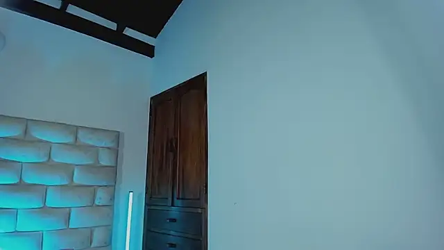 Živý XXX chat HollyGrey_