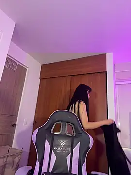 Czat XXX na żywo – ArianaReynoldss