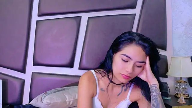 NicoleEsposito লাইভ XXX চ্যাট