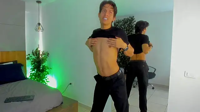 LevinFox Live XXX Chat