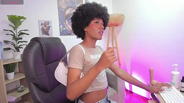 عرض كام NaomiSaenz_