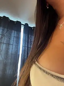 Chatroom XXX en direct de Lucyfer-fire