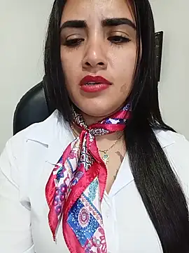 Chatroom XXX en direct de MAYE__13