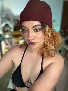 Онлайн чат XXX NikkiNix