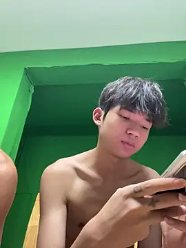 -OvO- 现场聊天室