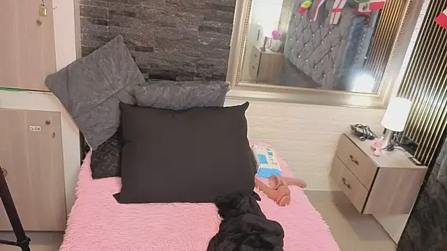 AlexandraNoxx Chat XXX live