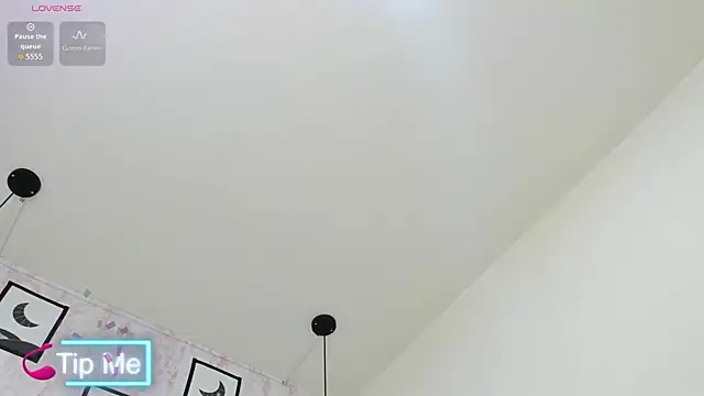 Chatroom XXX en direct de Raichell_