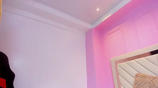 IRINA_PALVIN Chat XXX in diretta