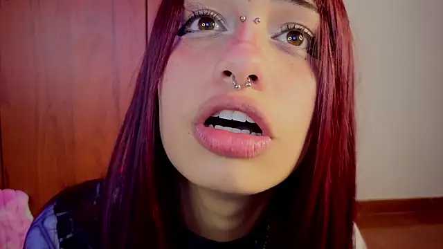 Chatroom XXX en direct de zoelight18