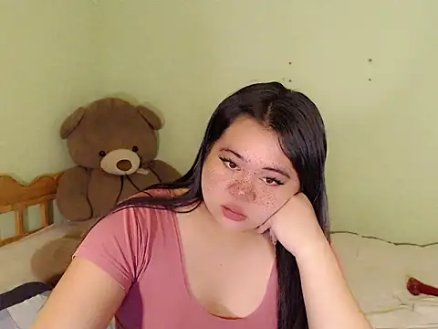 Im_ur_mother Chat XXX in diretta