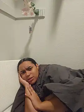 cinnaminnie's Live XXX Chat