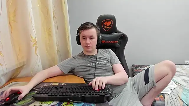iliaskrislove Chat XXX in diretta