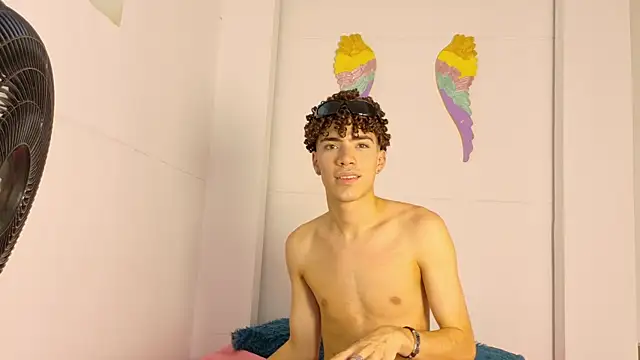 Monyel_Blake – Naživo XXX chat