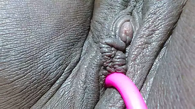morenahott1's Live XXX Chat