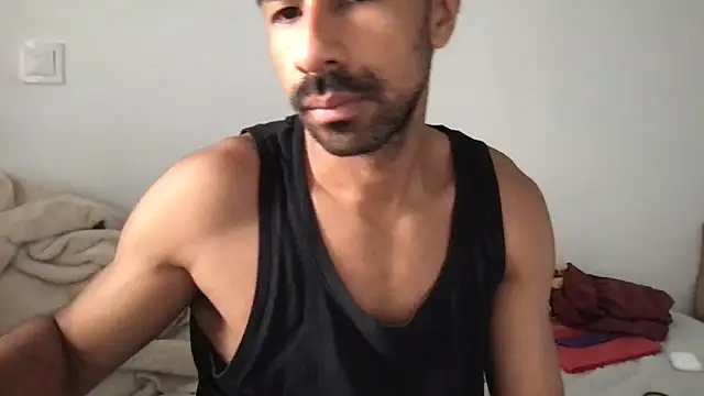 Lucascacaca Chat XXX live
