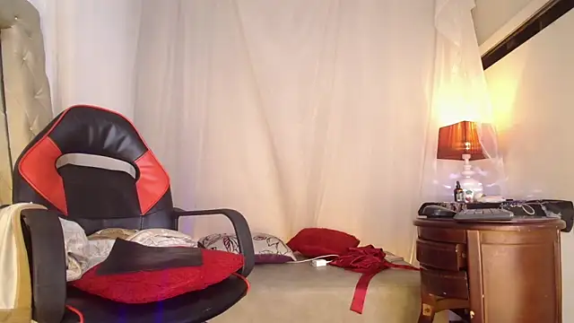 Chat +18 de laurasofia45 ao vivo