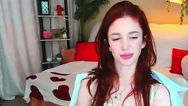 ChristinaConteereeのライブXXXチャット