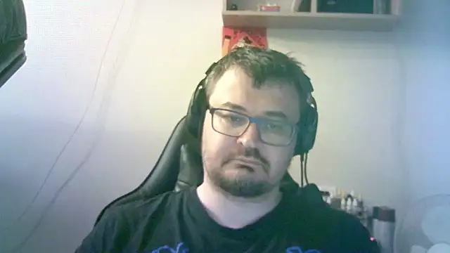 Živý XXX chat SirAbuser