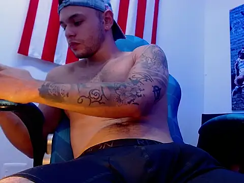 Chat +18 de Brian_Adler ao vivo