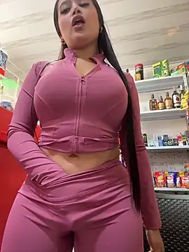 Sara_fun élő XXX-chatje