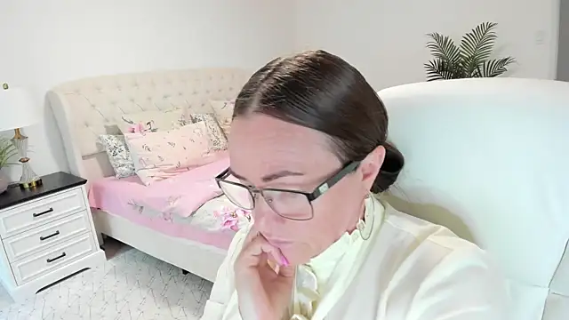Vika73 Live XXX-Chat