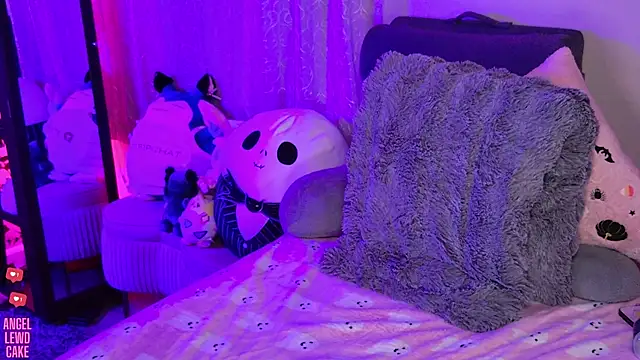 Angel-Lewd-Caken Live XXX chat