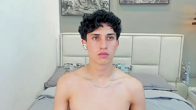 thom_ames Live XXX Chat