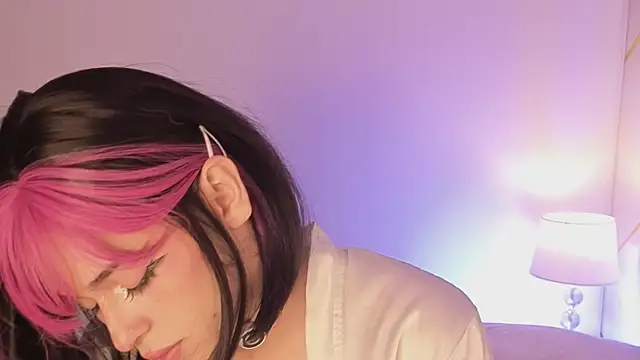 Nioki_ Live XXX Chat