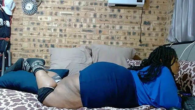 AFRICANBOOTYLICIOUS' Live XXX Chat