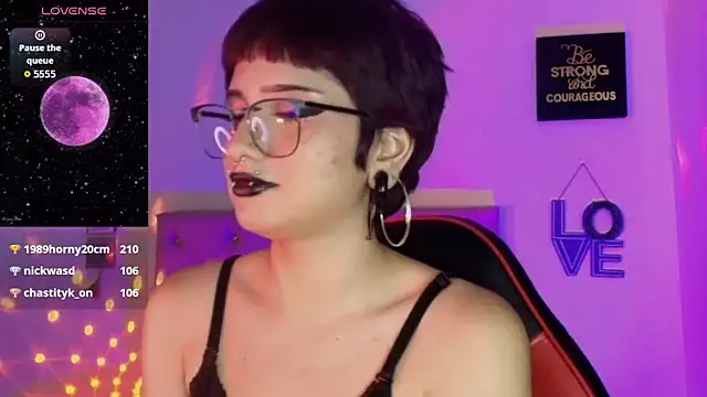 akiradoom Live XXX-chat