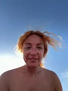 Reddgiirl's Live XXX Chat