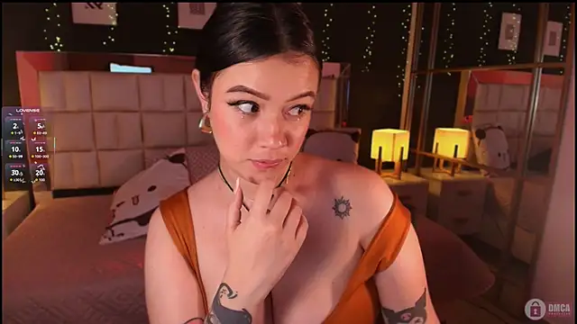 emmy_wattsoon Chat XXX in diretta