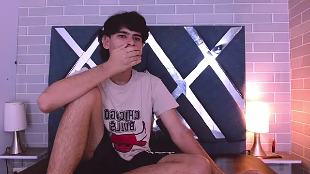 Kevin_Brooks1 Live XXX-chat