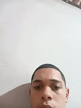 Chat +18 de Ruan34635 ao vivo