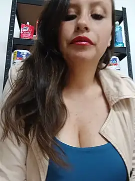 LIA--23's Live XXX Chat