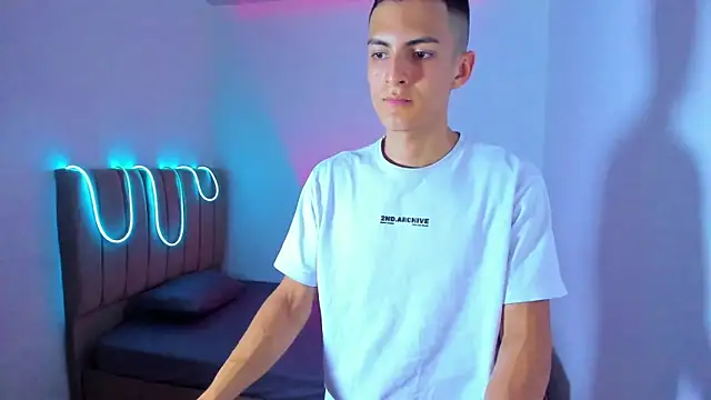 Matiius18 Adlı Modelin Web Kamerası Şovu