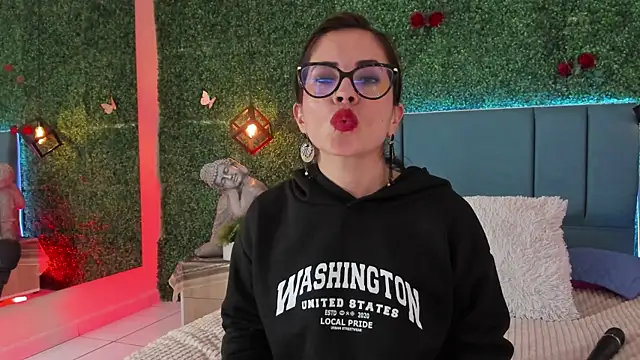Linagh_n Live XXX chat
