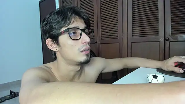 SrIncognito666 Adlı Modelin Web Kamerası Şovu