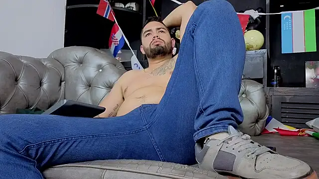 matteosantos' Live XXX Chat