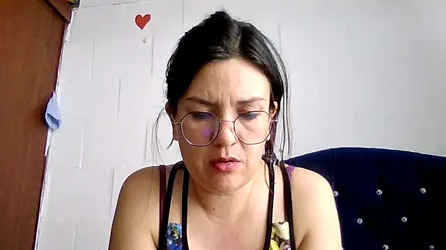 Chat +18 de princessbella93 ao vivo