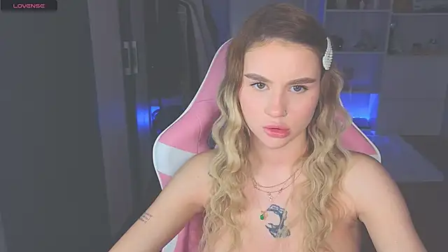 doll_barbieee Adlı Modelin Canlı XXX Sohbeti